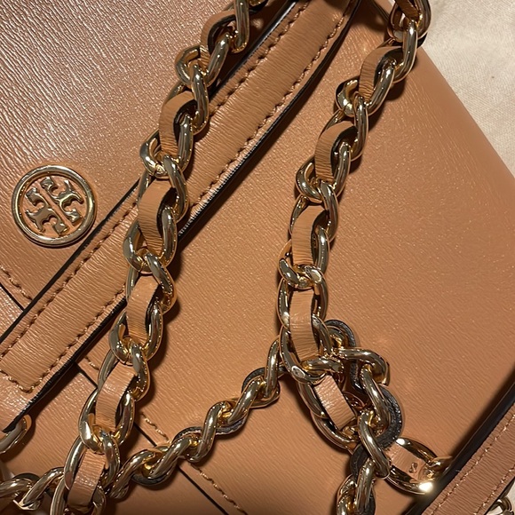 Tory Burch Crossbody Wallet Chain - Picture 11 of 13